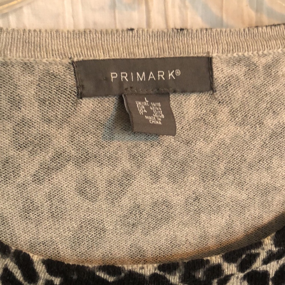 PRIMARK & DAISY FUENTES SZ L cheetah print sweater & black roll tab slee… - Picture 3 of 13